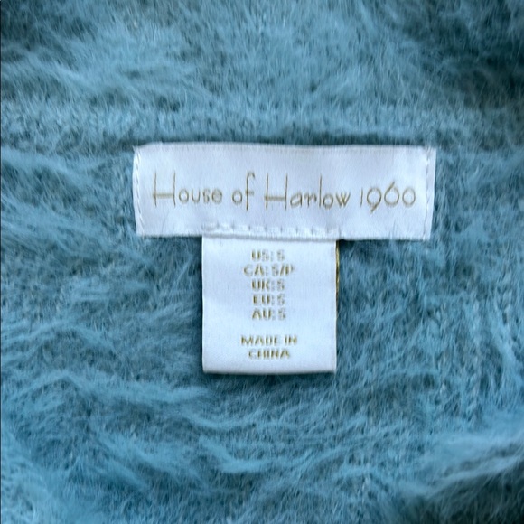 Cropped Y2K style Faux Angora Blue Top - Picture 2 of 4